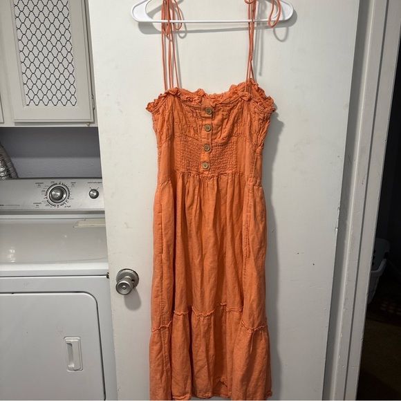 Free People Late Checkout Midi Linen Cotton Orange Smocked Dress Size M - Picture 2 of 7